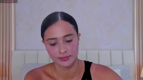 Snapshot of zoebarlowe chatting on 11-02-25, 06:10 zoebarlowe online show from 11-02-25, 06:10