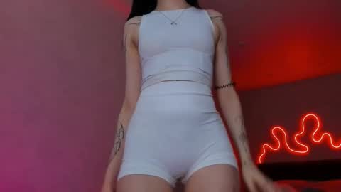 zoedrift online show from 11-28-25, 01:03