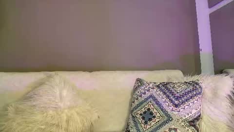 Snapshot of zoee_8 chatting on 07-15-26, 03:17 ZOE online show from 07-15-26, 03:17