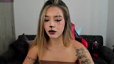 Snapshot of zoee_jackson chatting on 10-31-25, 06:09 zoee jackson online show from 10-31-25, 06:09