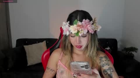 Snapshot of zoee_jackson chatting on 11-26-25, 02:56 zoee jackson online show from 11-26-25, 02:56