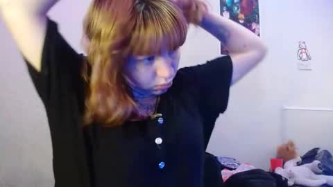 Snapshot of zoee_jhonnyy chatting on 03-12-25, 10:37 zoee jhonnyy online show from 03-12-25, 10:37