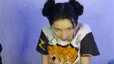 Snapshot of zoee_jhonnyy chatting on 01-06-26, 08:29 zoee jhonnyy online show from 01-06-26, 08:29