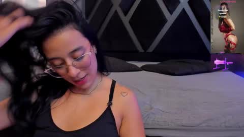 Zoe 3 online show from 10-10-25, 06:07