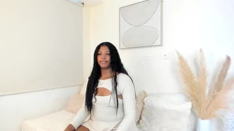 zoegarner10 online show from 10-23-25, 07:34