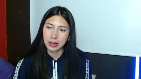 Laura  online show from 12-20-24, 04:31