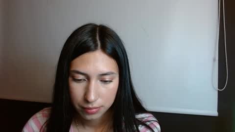 Laura  online show from 12-22-24, 11:31