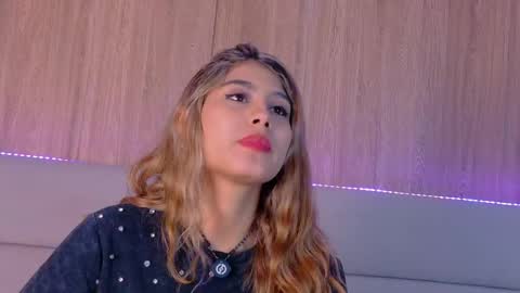 Zoe online show from 04-10-26, 11:26