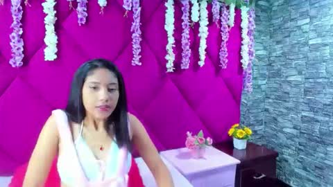 zoesmiitt online show from 06-01-26, 12:40