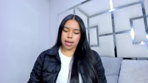 ZoeSwam online show from 10-23-25, 11:31