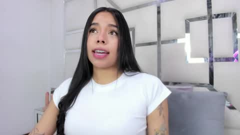 ZoeSwam online show from 05-26-26, 11:17