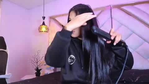 Zoe online show from 03-31-26, 12:49