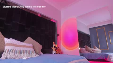 zoevidal_ online show from 02-10-25, 03:21