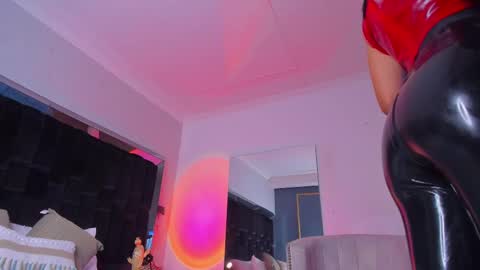 zoevidal_ online show from 02-22-25, 11:57