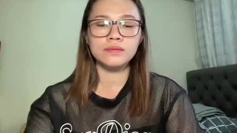 zoey_foryou online show from 11-15-25, 03:48