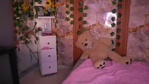 zoey fox  online show from 05-21-26, 01:34