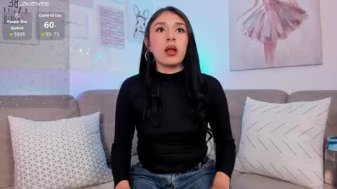 Zoey  online show from 05-06-26, 12:43