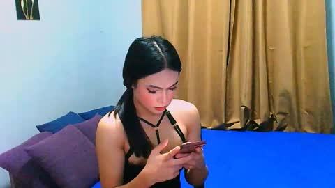 Snapshot of zoey_pleasure chatting on 10-15-25, 07:30 zoey online show from 10-15-25, 07:30