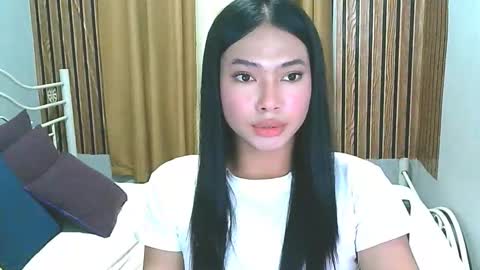 Snapshot of zoey_pleasure chatting on 12-01-25, 11:04 zoey online show from 12-01-25, 11:04