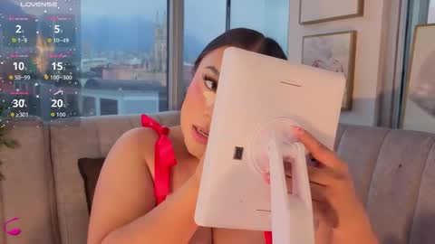 Snapshot of zoey_thommpson chatting on 10-22-25, 07:35 zoey thommpson online show from 10-22-25, 07:35