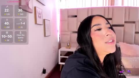 Snapshot of zoey_thommpson chatting on 10-28-25, 08:11 zoey thommpson online show from 10-28-25, 08:11