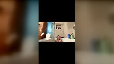 Snapshot of zoeyportland chatting on 02-04-26, 09:15 Zoey Portland online show from 02-04-26, 09:15