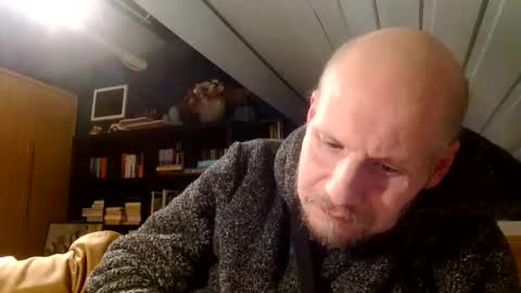 Snapshot of zolexthomas chatting on 01-03-25, 08:11 zolexthomas online show from 01-03-25, 08:11