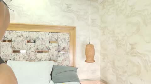 Snapshot of zoley_watson chatting on 10-26-25, 03:01 zoley online show from 10-26-25, 03:01