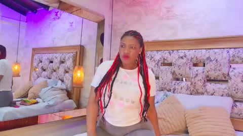 Snapshot of zoley_watson chatting on 11-28-25, 03:20 zoley online show from 11-28-25, 03:20