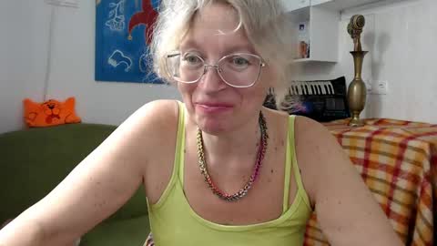 Snapshot of zosya1111 chatting on 12-25-24, 01:19 Zosya1111 online show from 12-25-24, 01:19