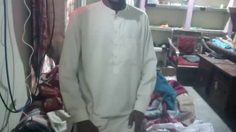 Snapshot of zoyakhan803 chatting on 02-12-25, 08:50 zoyakhan803 online show from 02-12-25, 08:50