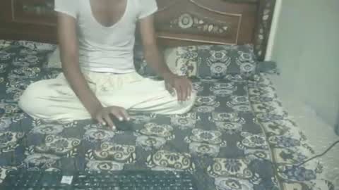 Snapshot of zoyakhan803 chatting on 09-09-25, 11:04 zoyakhan803 online show from 09-09-25, 11:04