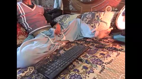 zoyakhan803 online show from 02-04-26, 09:53