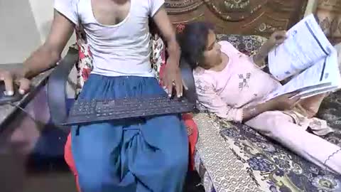 zoyakhan803 online show from 04-22-26, 04:08