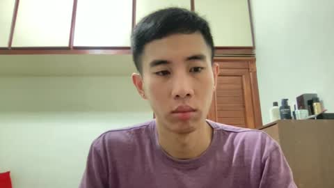 Snapshot of zseszsesz chatting on 12-08-24, 02:41 Z online show from 12-08-24, 02:41