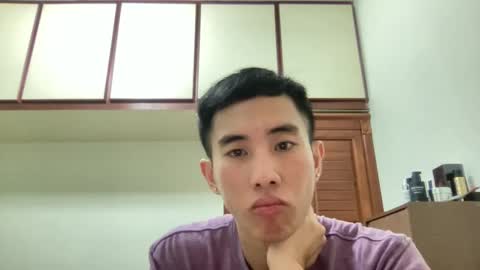 Snapshot of zseszsesz chatting on 12-11-24, 03:05 Z online show from 12-11-24, 03:05