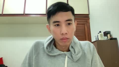 Snapshot of zseszsesz chatting on 12-28-24, 02:54 Z online show from 12-28-24, 02:54