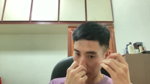 Snapshot of zseszsesz chatting on 12-30-24, 03:57 Z online show from 12-30-24, 03:57