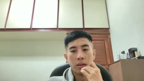 Snapshot of zseszsesz chatting on 01-14-25, 03:15 Z online show from 01-14-25, 03:15