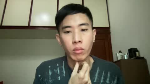 Snapshot of zseszsesz chatting on 01-31-25, 02:04 Z online show from 01-31-25, 02:04