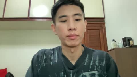 Snapshot of zseszsesz chatting on 02-01-25, 02:47 Z online show from 02-01-25, 02:47