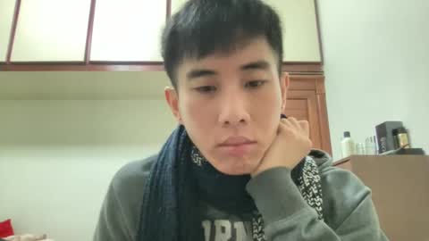 Snapshot of zseszsesz chatting on 02-09-25, 03:12 Z online show from 02-09-25, 03:12