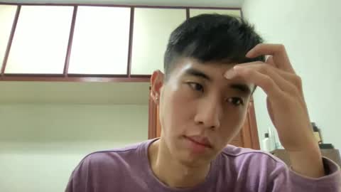 Snapshot of zseszsesz chatting on 03-08-25, 03:45 Z online show from 03-08-25, 03:45