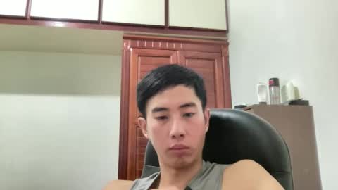 Snapshot of zseszsesz chatting on 09-09-25, 04:06 Z online show from 09-09-25, 04:06