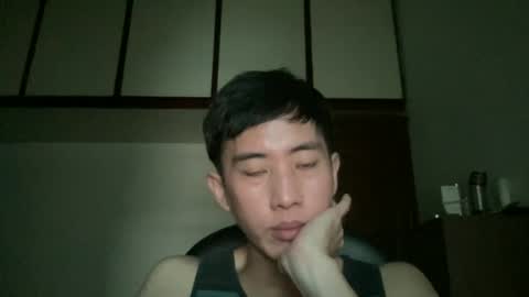 Snapshot of zseszsesz chatting on 10-12-25, 02:54 Z online show from 10-12-25, 02:54