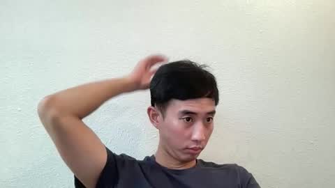 Snapshot of zseszsesz chatting on 10-15-25, 06:13 Z online show from 10-15-25, 06:13