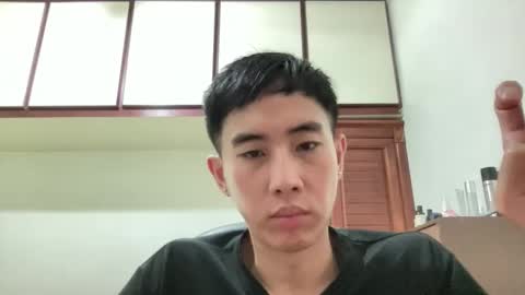 Snapshot of zseszsesz chatting on 11-21-25, 03:11 Z online show from 11-21-25, 03:11