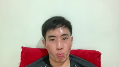 Snapshot of zseszsesz chatting on 03-08-26, 03:05 Z online show from 03-08-26, 03:05