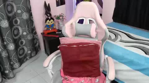 zulemapiel online show from 04-13-26, 11:32