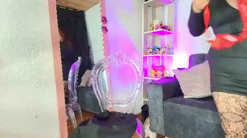 zully_green online show from 07-05-26, 04:19